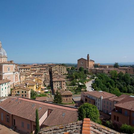 Residenza D'Epoca Palazzo Piccolomini Apartment เซียนา ภายนอก รูปภาพ