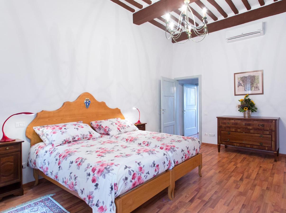 Residenza D'Epoca Palazzo Piccolomini Apartment เซียนา ภายนอก รูปภาพ