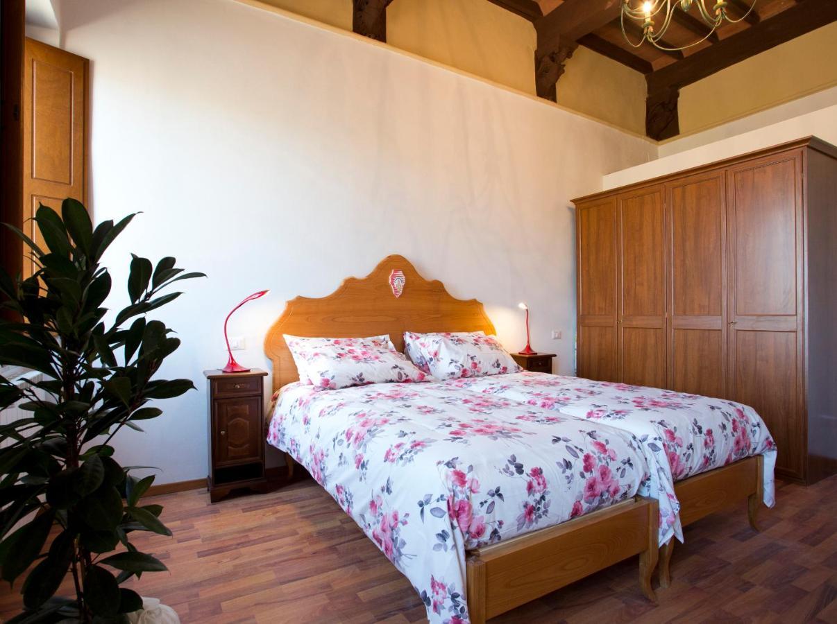 Residenza D'Epoca Palazzo Piccolomini Apartment เซียนา ภายนอก รูปภาพ
