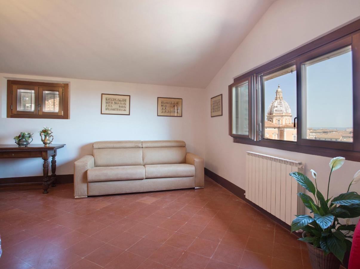 Residenza D'Epoca Palazzo Piccolomini Apartment เซียนา ภายนอก รูปภาพ